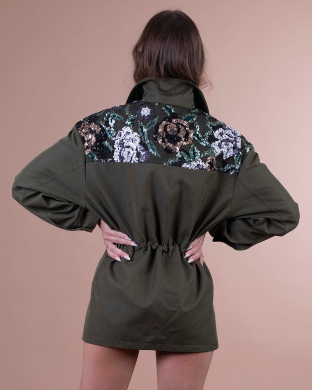 CLARA giacca verde militare con applicazioni