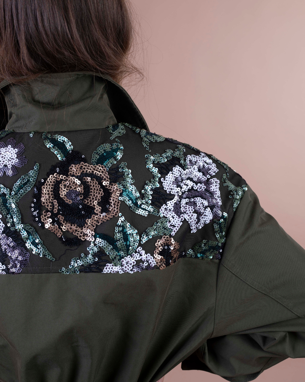 CLARA giacca verde militare con applicazioni